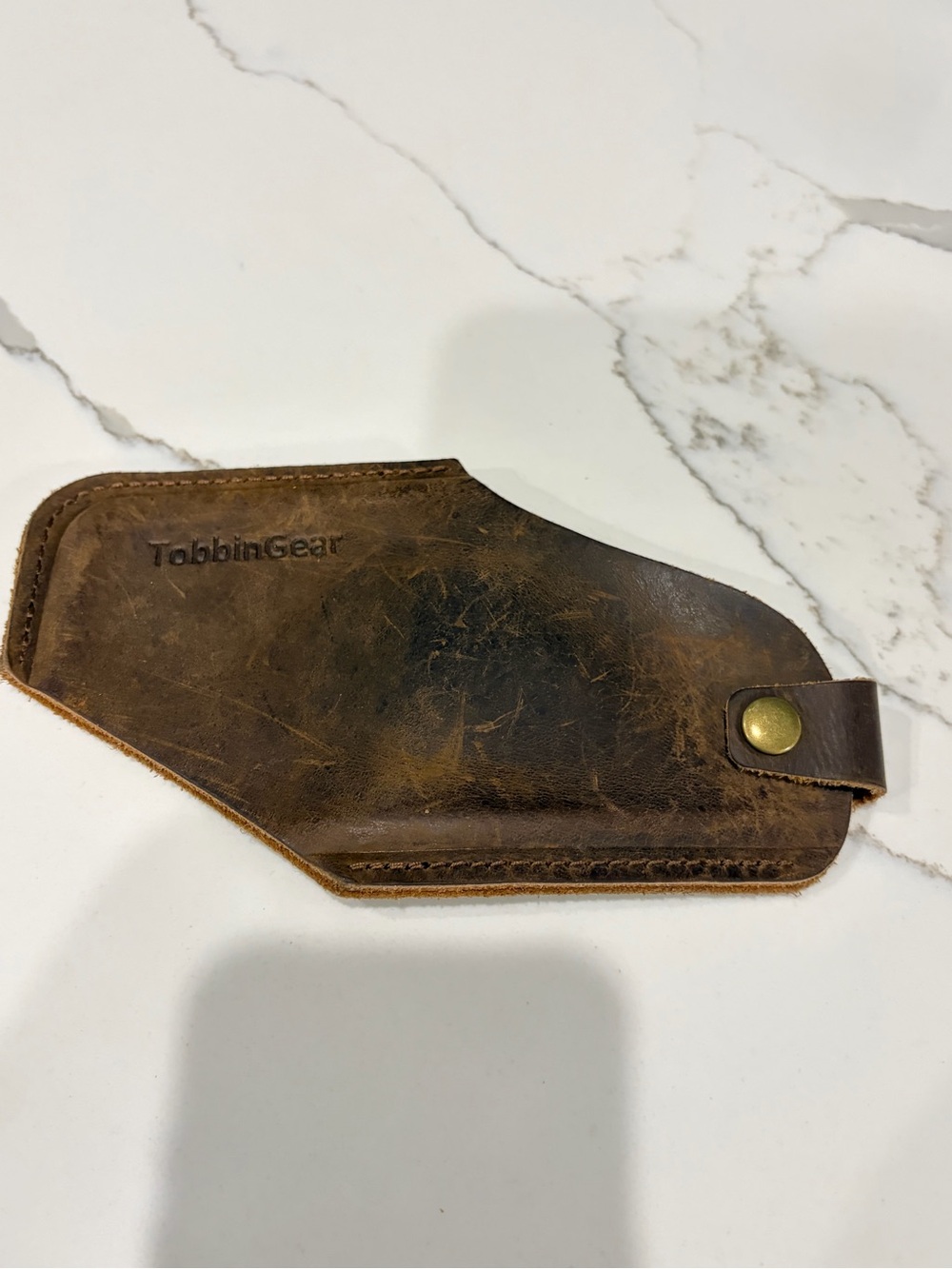 RobbinGear phone caseIngear Brown Distressed Leather Hollister with Snap